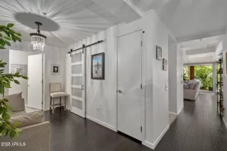 Photo #5: 6823263 Listing 