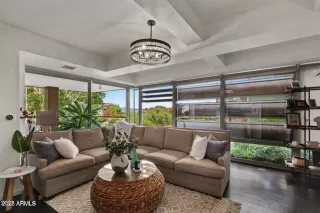 Photo #6: 6823263 Listing 