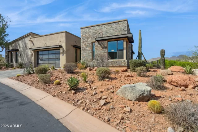 MLS: 6823269 Condo For Sale