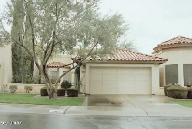 MLS: 6823334 Condo For Sale