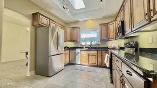 Photo #3: 6823390 Listing 