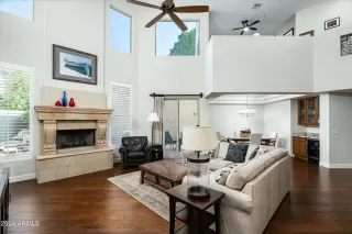 Photo #5: 6823410 Listing