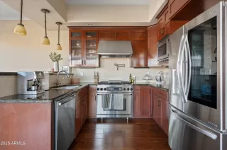 Photo #3: 6823559 Listing