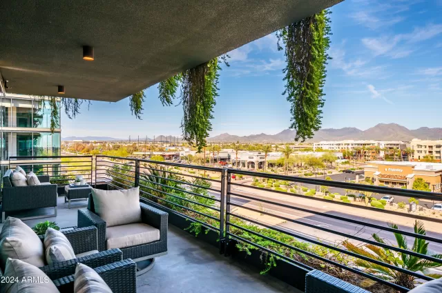 MLS: 6823785 Condo For Sale