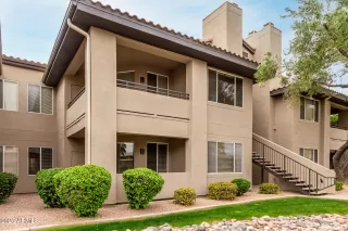 Photo #6: 6823917 Listing