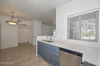 Photo #6: 6823960 Listing 