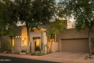 More Details about MLS # 6823978 : 6711 E CAMELBACK ROAD#81