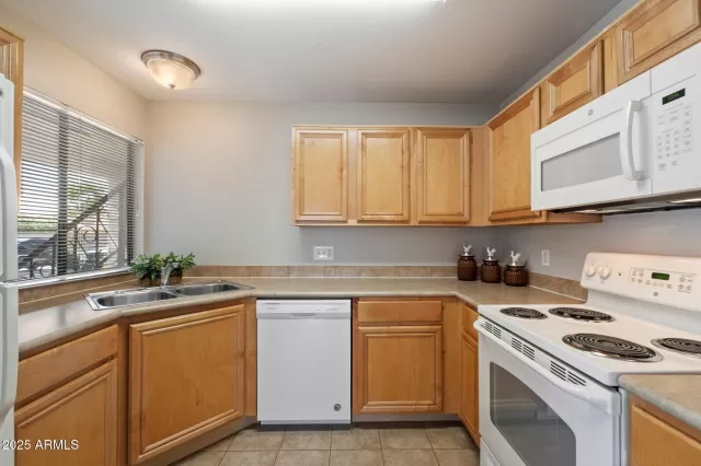 MLS: 6824026 Condo For Sale