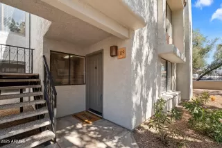 Photo #6: 6824026 Listing