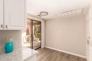 Photo #4: 6824080 Listing 