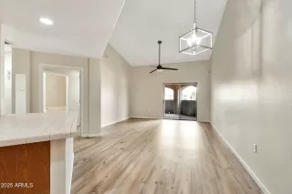 Photo #1: 6824174 Listing