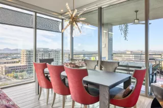 Photo #6: 6824201 Listing