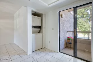 Photo #6: 6824290 Listing 