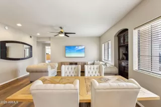 Photo #6: 6824343 Listing 