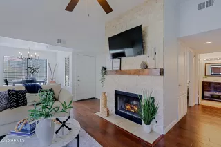 Photo #2: 6824406 Listing