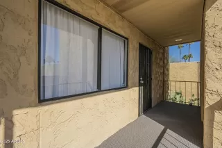 Photo #2: 6824672 Listing