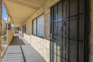 Photo #3: 6824672 Listing