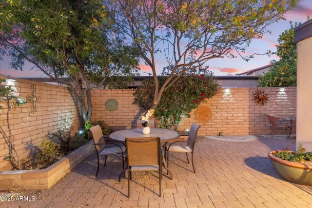 MLS: 6824755 Condo For Sale