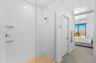 Photo #4: 6824788 Listing