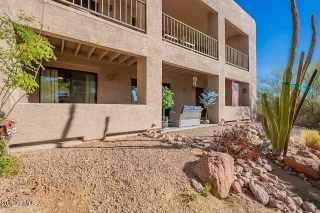 Photo #5: 6824904 Listing