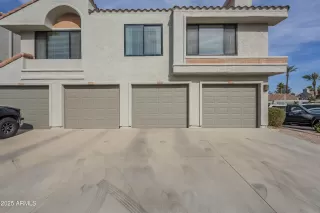 Photo #2: 6824911 Listing