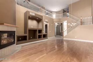 Photo #5: 6824969 Listing 