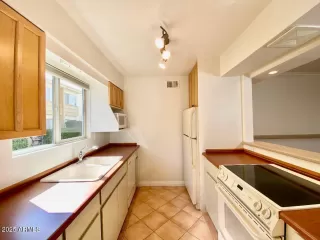 Photo #1: 6825030 Listing