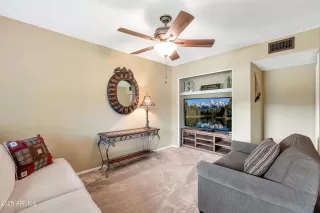 Photo #4: 6825187 Listing