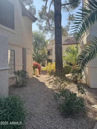 Photo #3: 6825215 Listing