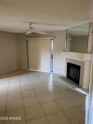 Photo #6: 6825215 Listing