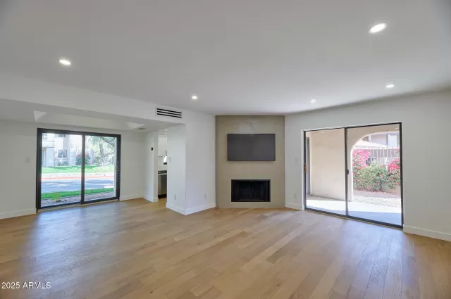 MLS: 6825244 Condo For Sale