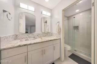 Photo #1: 6825340 Listing 