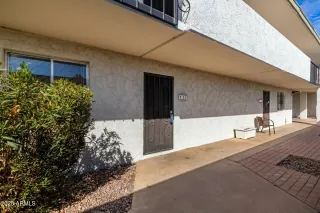 Photo #2: 6825433 Listing 