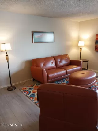 Photo #5: 6825487 Listing 