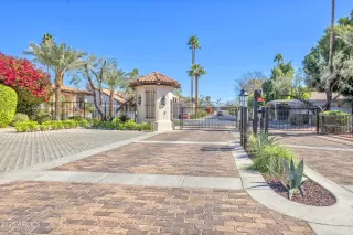 Photo #2: 6825864 Listing 