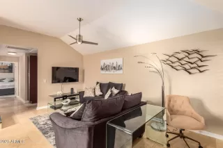 Photo #1: 6826359 Listing