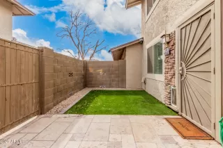 Photo #4: 6826468 Listing