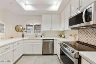 Photo #2: 6826487 Listing