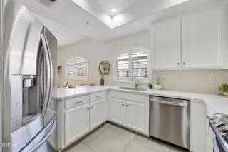 Photo #5: 6826487 Listing