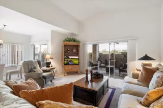 Photo #3: 6826520 Listing