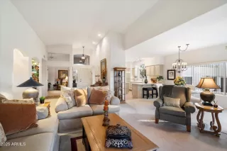 Photo #4: 6826520 Listing
