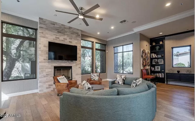 MLS: 6826631 Condo For Sale