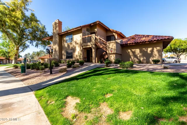 MLS: 6826655 Condo For Sale