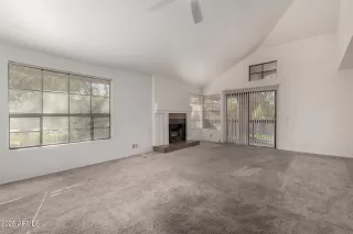 Photo #6: 6826655 Listing 