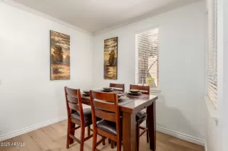 Photo #5: 6826701 Listing