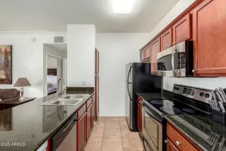 Photo #6: 6826701 Listing