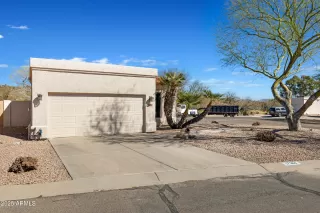 Photo #6: 6826759 Listing