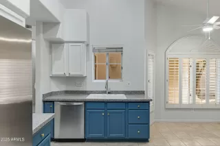 Photo #4: 6826868 Listing