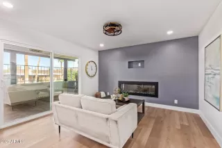 Photo #3: 6827022 Listing