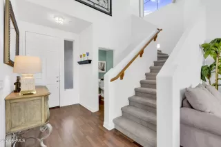 Photo #2: 6827142 Listing 